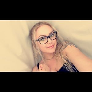 Meet your Posher, Kayce